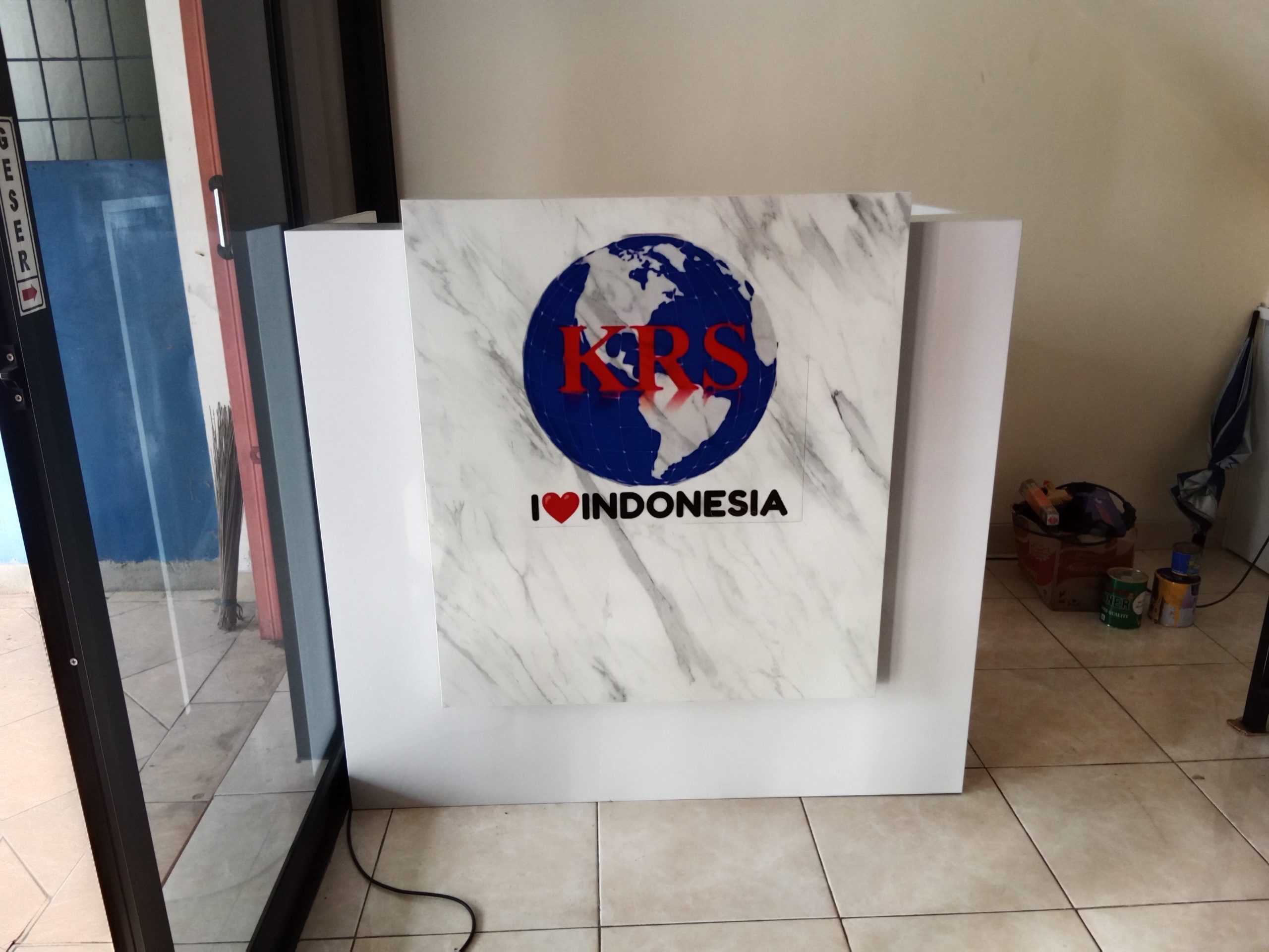 Konsep Design Kantor KRS INDONESIA (Reception Desk) HCI018 HOKA Indonesia
